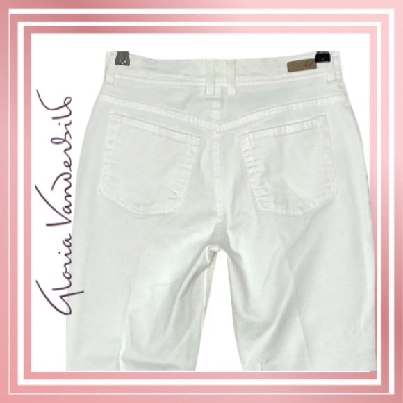 GUC!! Gloria Vanderbilt 3/4 leg shorts - Picture 2 of 3